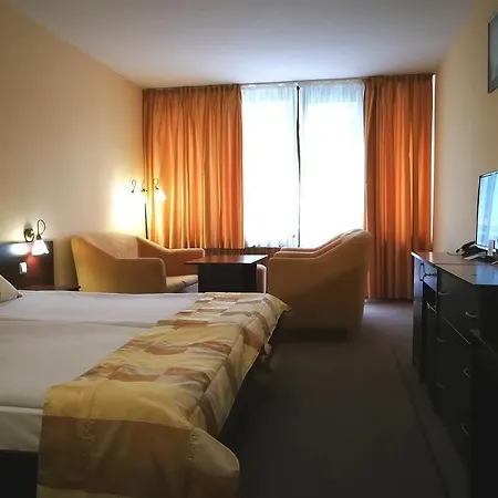 Hotel Park Ela 4*